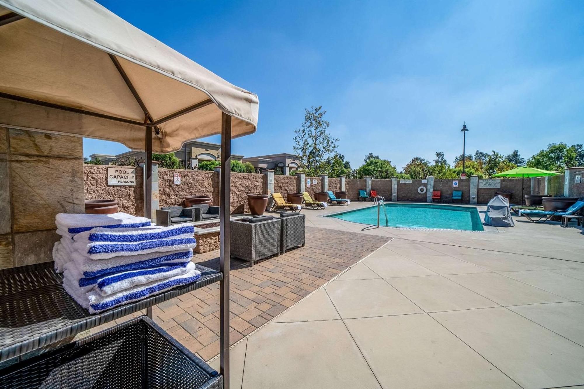 Country Inn & Suites By Radisson, Ontario At Ontario Mills, Ca المظهر الخارجي الصورة