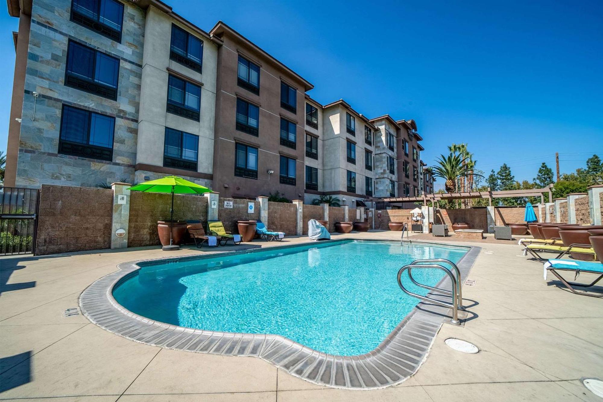 Country Inn & Suites By Radisson, Ontario At Ontario Mills, Ca المظهر الخارجي الصورة