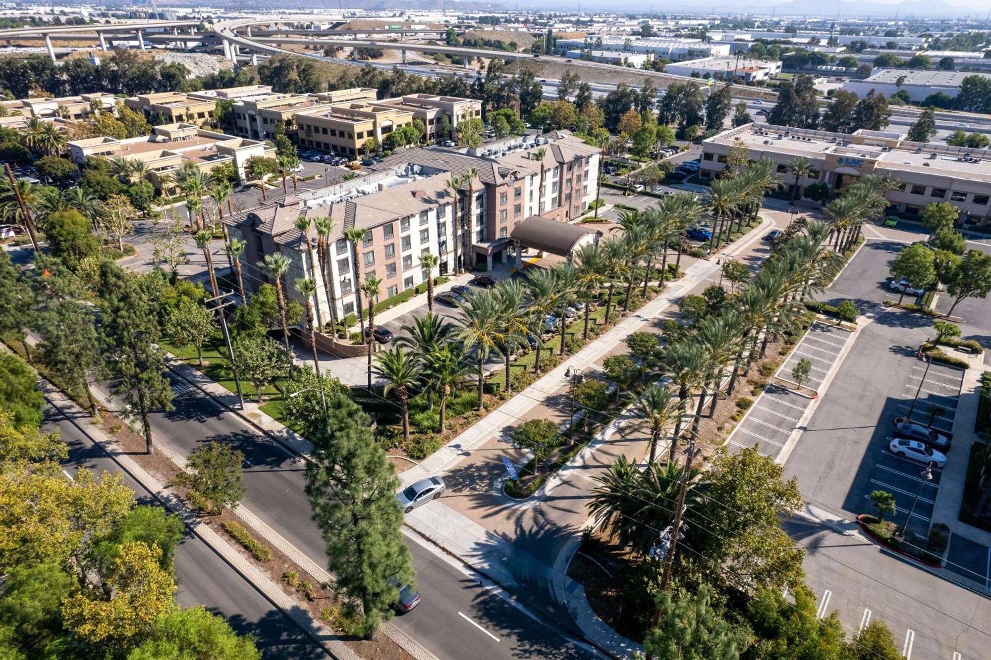 Country Inn & Suites By Radisson, Ontario At Ontario Mills, Ca المظهر الخارجي الصورة